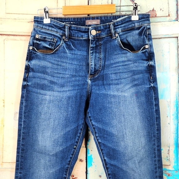 DL1961 Russell Slim Straight Jeans in Jackpot - Picture 3 of 8